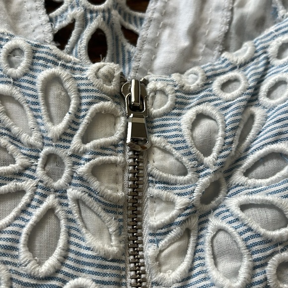 Saylor Shanice Lace Romper in Yankee Pinstripe Medium
Womens Cotton - Picture 15 of 15